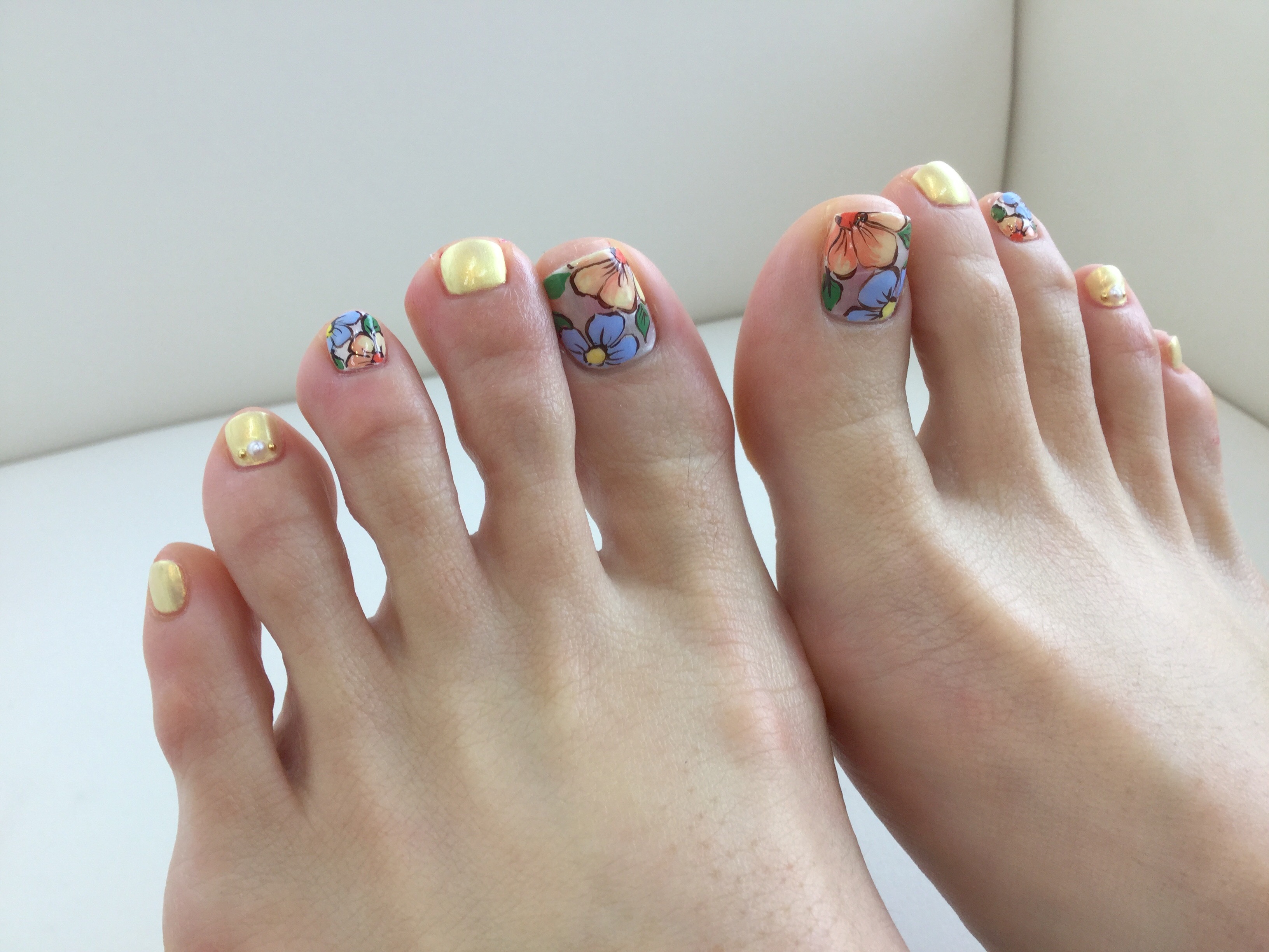 大人カジュアルにもキレイめファッションにも♡